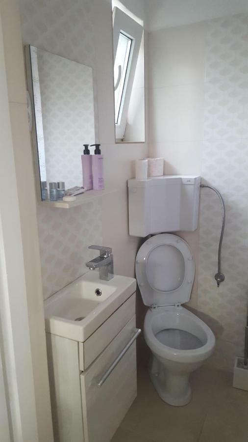 Cozy Home In The Heart Of Cluj-Napoca Ngoại thất bức ảnh
